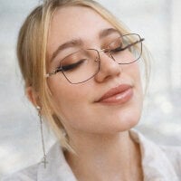 starsonthesky - Live now on Stripchat