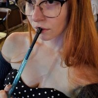 LilyFoxxx - Live now on Stripchat