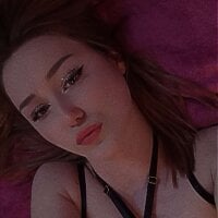 laurasommer - Live now on Stripchat