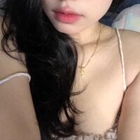 _Lynh_ - Live now on Stripchat