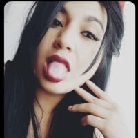 Magenta_Moon - Live now on Stripchat