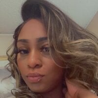 yaralucki - Live now on Stripchat