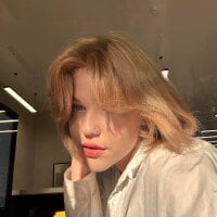 Maya_Rave - Live now on Stripchat