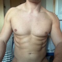 Tommy2165 - Live now on Stripchat