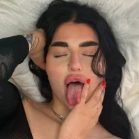 LilyBerryy - Live now on Stripchat