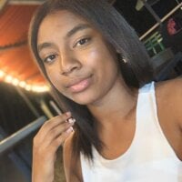 Laraebony_ - Live now on Stripchat