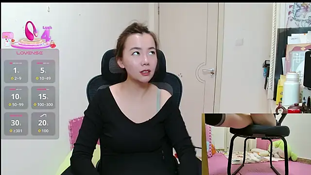 sallycui - Live now on Stripchat