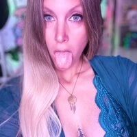 ItsDanniG - Live now on Stripchat