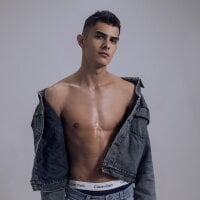 junior_friendss - Live now on Stripchat