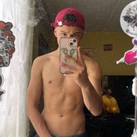 Dominik_Souza - Live now on Stripchat