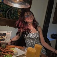 april_bennett - Live now on Stripchat