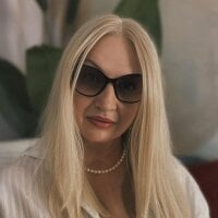 Nina_Devillle - Live now on Stripchat