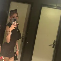 Milli-Kiss - Live now on Stripchat