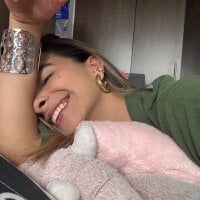 NIQUEILLA8 - Live now on Stripchat