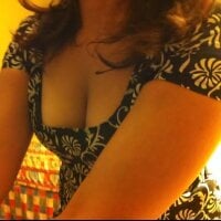 Nandini8 - Live now on Stripchat