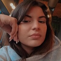 MeCherryy - Live now on Stripchat