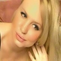 Sarah4you - Live now on Stripchat