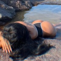 melissiaayzem - Live now on Stripchat