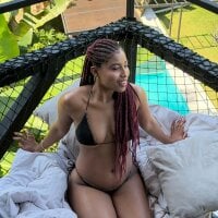 selena_monroy - Live now on Stripchat