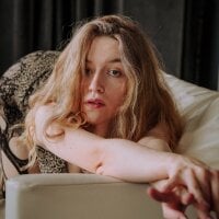 SoftDreamer - Live now on Stripchat