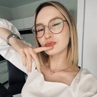 PinkieSchlee - Live now on Stripchat