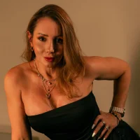 my_friends_mom - Live now on Stripchat