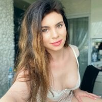 CurlyLara - Live now on Stripchat