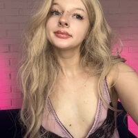 AlessaKiss - Live now on Stripchat