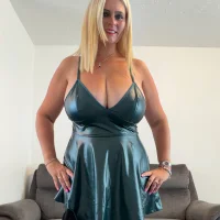 BustySwingingSlut - Live now on Stripchat