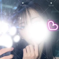 yuki2210 - Live now on Stripchat