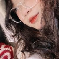 vangkt-cute - Live now on Stripchat