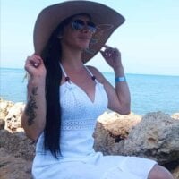 Scarlett__Noir - Live now on Stripchat