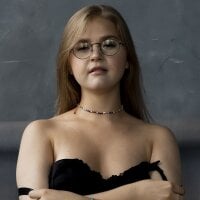 LynBardon - Live now on Stripchat