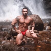 LOGAN_WHITTERS01 - Live now on Stripchat