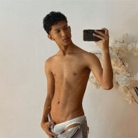 SmoothAlpha_ - Live now on Stripchat