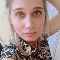 Tenderly_Sophie - Live now on Stripchat