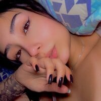 emily_campbell_ - Live now on Stripchat