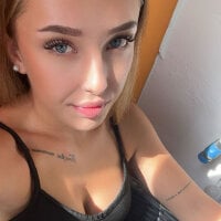 Maria-Becker - Live now on Stripchat