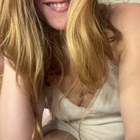 GoldenFlameGoddess - Live now on Stripchat