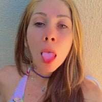 xMirana_ - Live now on Stripchat