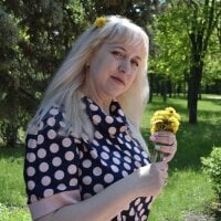 EvelinaRose - Live now on Stripchat