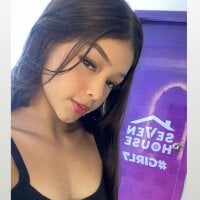 caaty7 - Live now on Stripchat