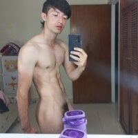 henry_diiaz - Live now on Stripchat