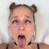 dustbunni0414 - Live now on Stripchat