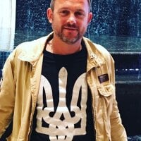 Frosl - Live now on Stripchat