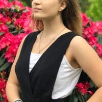 mollywayne - Live now on Stripchat