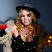 EmilyEvanse - Live now on Stripchat