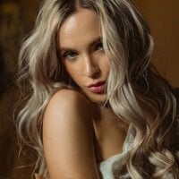 mikkixmeow - Live now on Stripchat