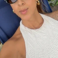 LauraConti - Live now on Stripchat