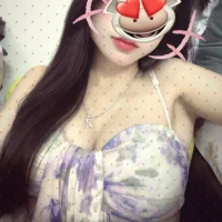 xiaoxiao2005 - Live now on Stripchat